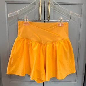 OFFLINE by Aerie crossover skort in yellow gold, Size M